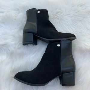 Jaclyn Smith boots size 6